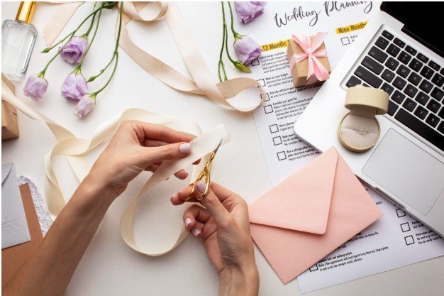 How Can You Save Money on Wedding Flowers