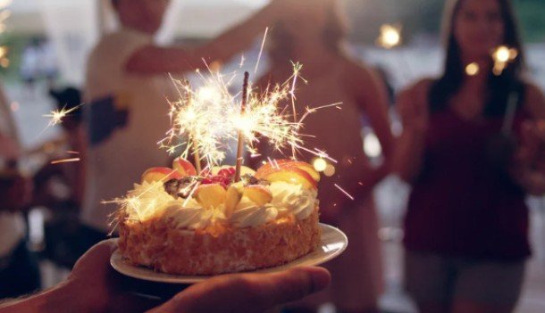 A Showstopping Game for Mixed-Age Parties
